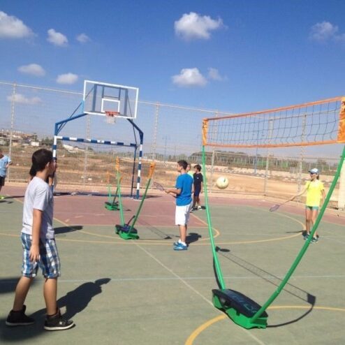 ערכת המולטינט היא הפתרון המושלם למשחקי הרשת! ללא צורך בקיבוע או עמודים, בתוך 30 שניות אפשר להתחיל לשחק.